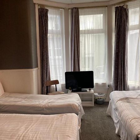 Iona Hotel Блэкпул Экстерьер фото