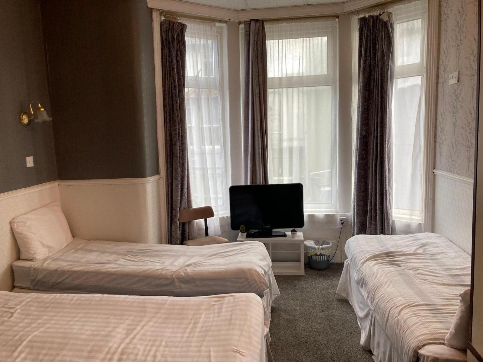 Iona Hotel Блэкпул Экстерьер фото
